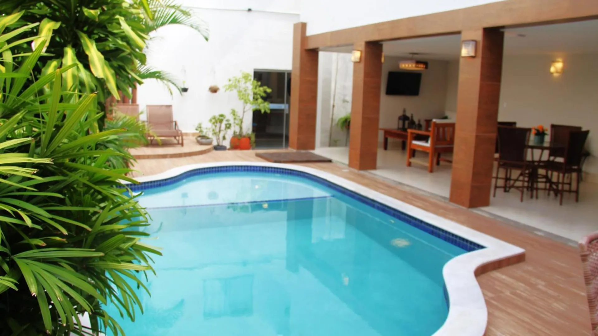 Hotel Portal Do Descobrimento contacts